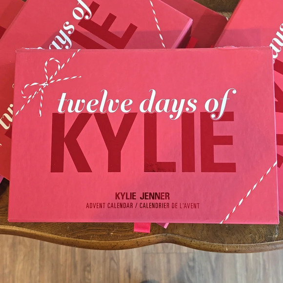 Holiday Collection 12 Days Of Kylie Advent Calendar 12-Pc. Set - Picture 1 of 2